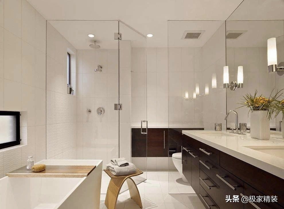 浴室柜选哪种材质好,pvc浴室柜的材质及优缺点