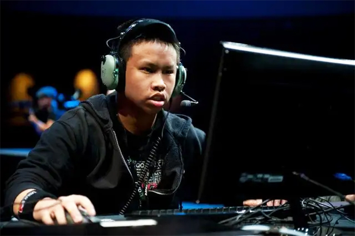 doublelift和他女朋友,doublelift老总女友