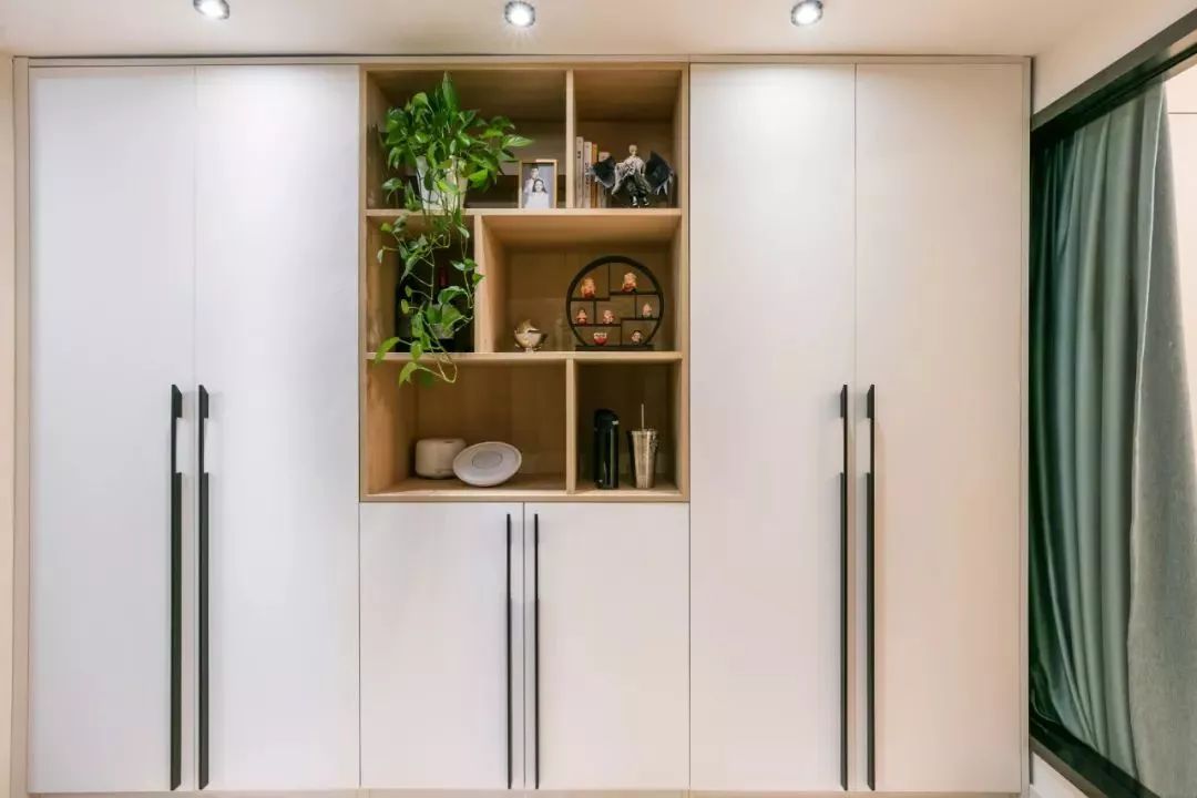 64㎡现代轻奢公寓，买了小复式，这样装修好精致