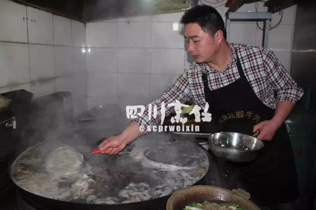 谁说火锅只有辣的好吃,火锅正宗牛油制作