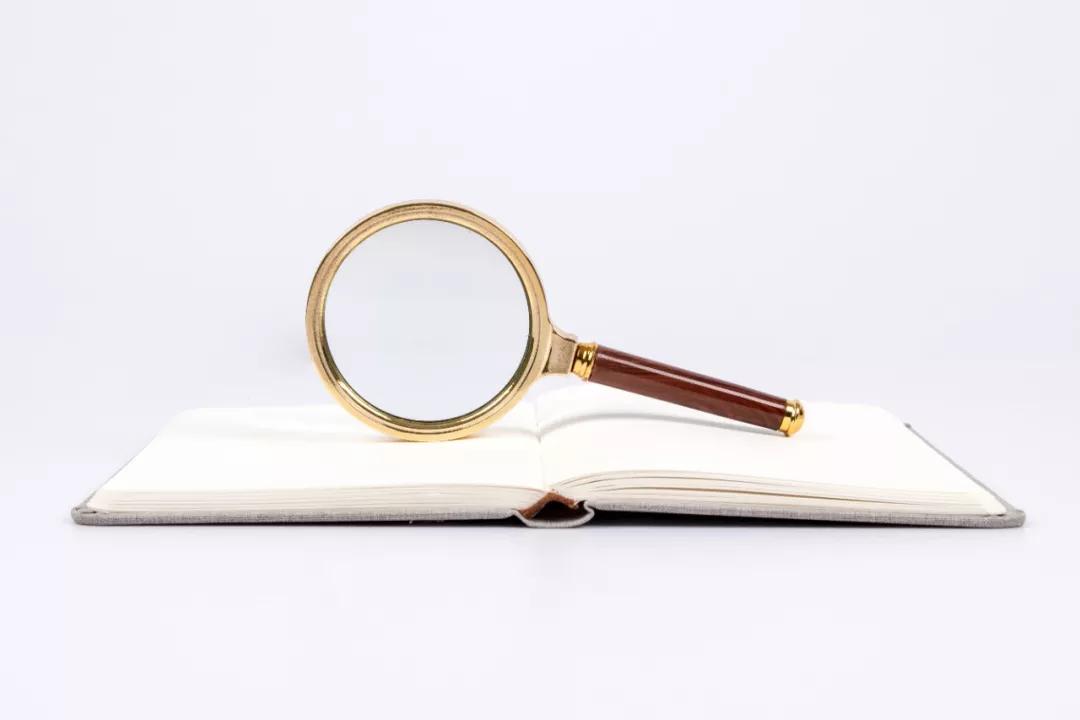 他以“表帝”自居，受粉丝膜拜，涉嫌诈骗被公诉