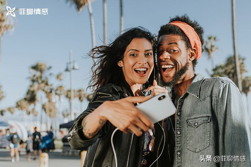 吸引力法则:如何吸引男人,他们绝对喜欢的9件事