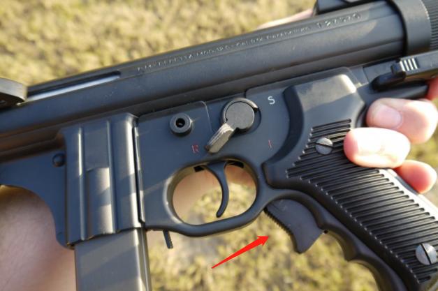 贝雷塔m12s型9毫米冲锋枪,贝雷塔冲锋枪m12弹鼓