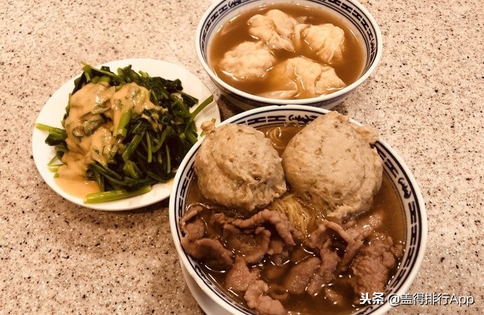 香港旺角云吞面哪家好吃,香港尖沙咀米其林街头小吃推荐