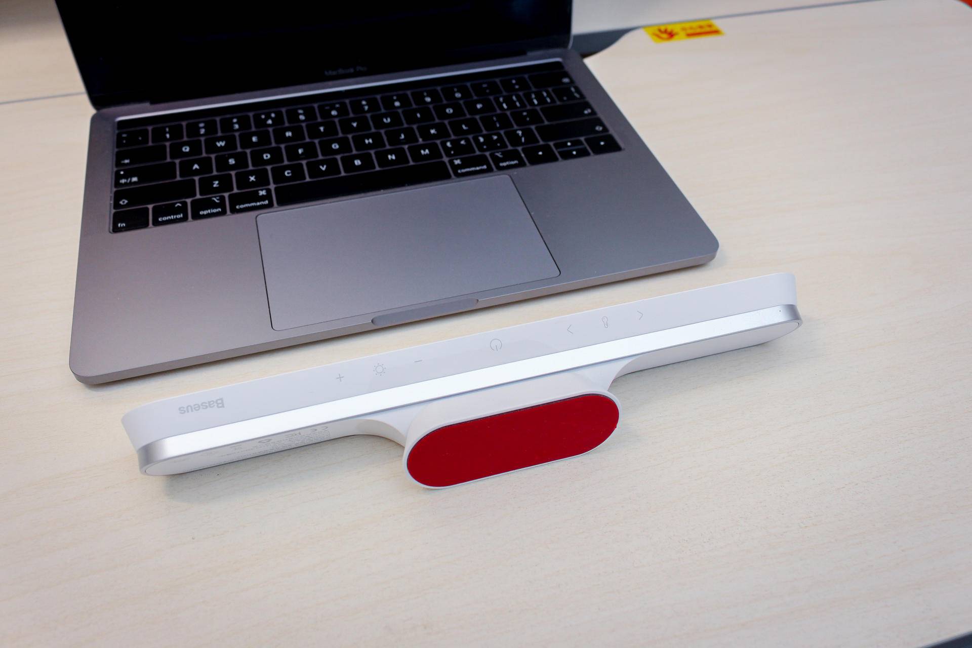 baseus倍思小夜灯,倍思的灯可以当补光灯吗