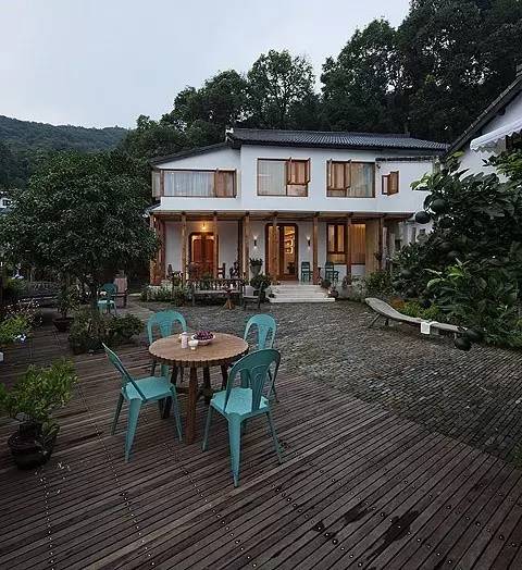 杭州最美民宿落地窗湖景房,杭州最美十大民宿酒店