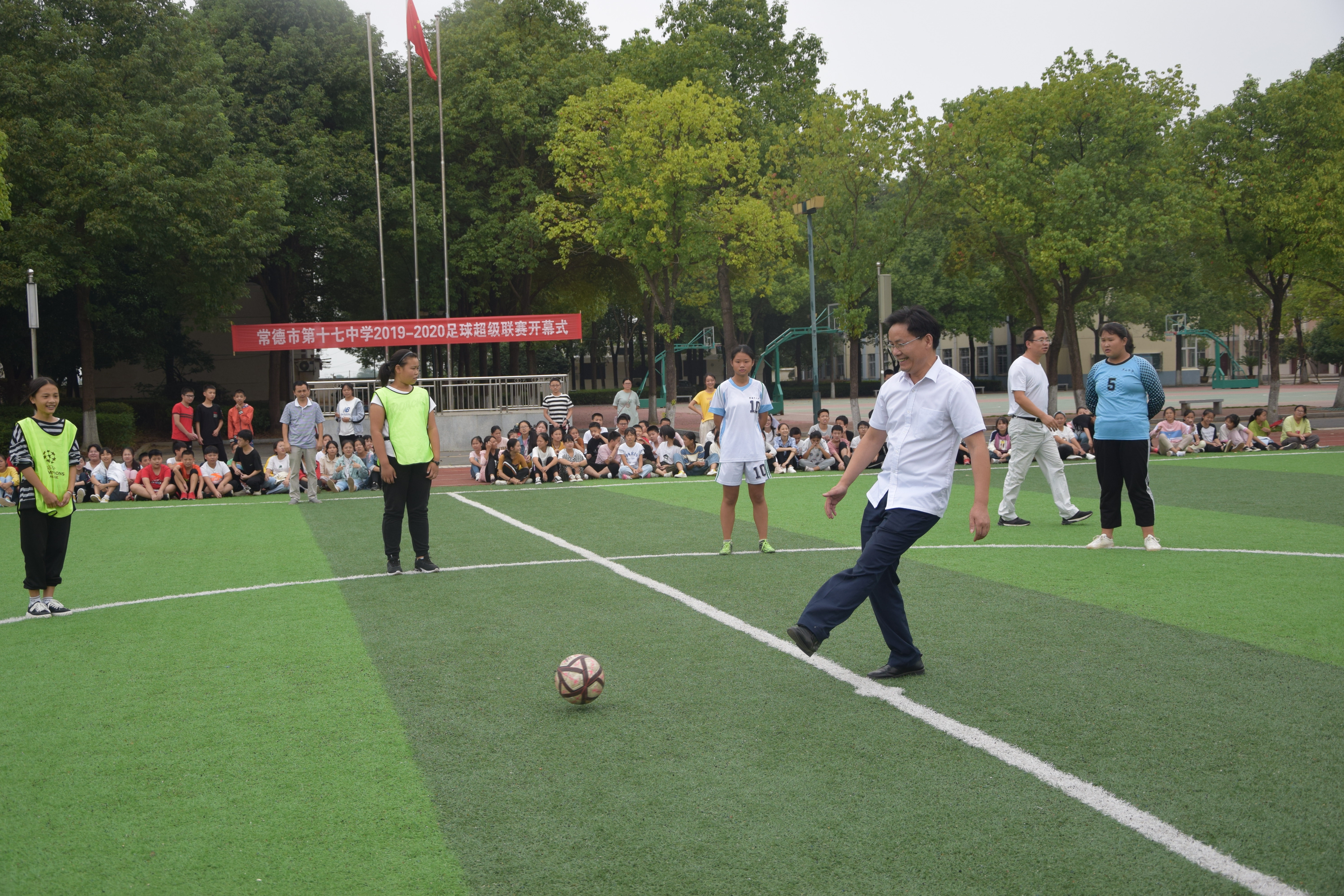 常德市武陵区十七中,常德十七中足球队