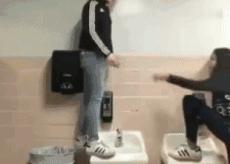 球不是这样踢滴搞笑图片,足球趣图搞笑图片