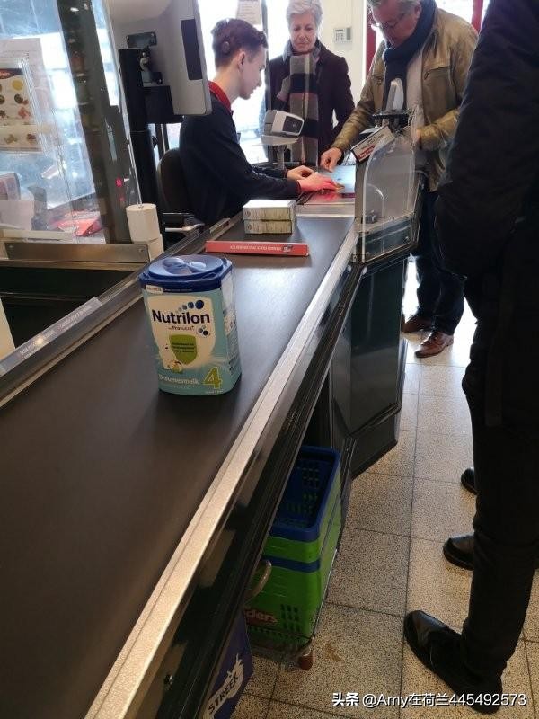 荷兰牛栏与荷兰美素奶粉对比,2023荷兰牛栏奶粉3段辨别真假