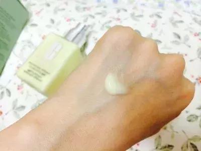 倩碧小黄油无油款叫不叫清爽型,倩碧小黄油有几种