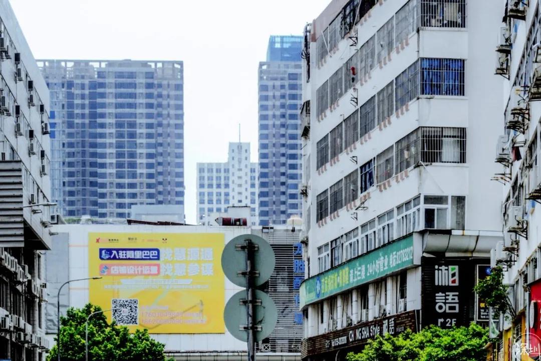 华强北电子市场什么时候形成的,深圳华强北电子市场倒闭了吗