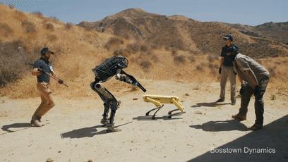 遭遇百般霸凌后,机器人竟将枪口对准人类