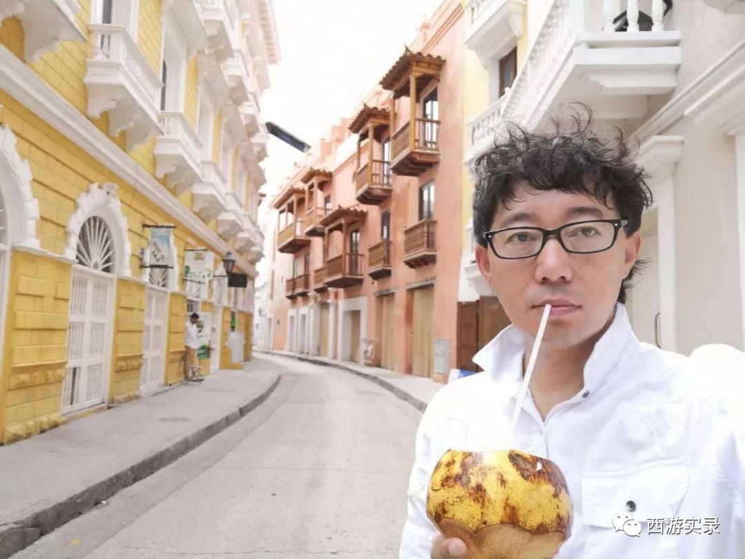 三进三出哥伦比亚送鲜花求爱，沪C穿越五大洲、第一次在南美相亲