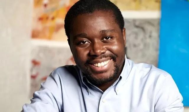 黑人反歧视抗议者终究盯上“黑人牙膏”。黑人牙膏：我太难了