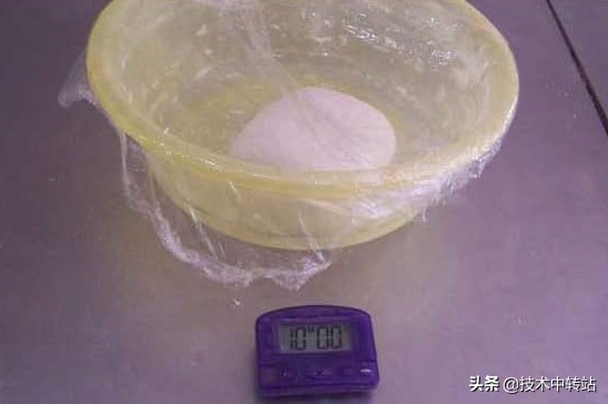 快速做油条的做法和配方的全过程,做早餐油条做法和配方的全过程