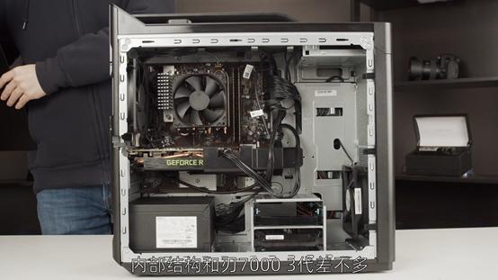 联想刃7000p好还是9000k好,联想的刃7000k怎么样