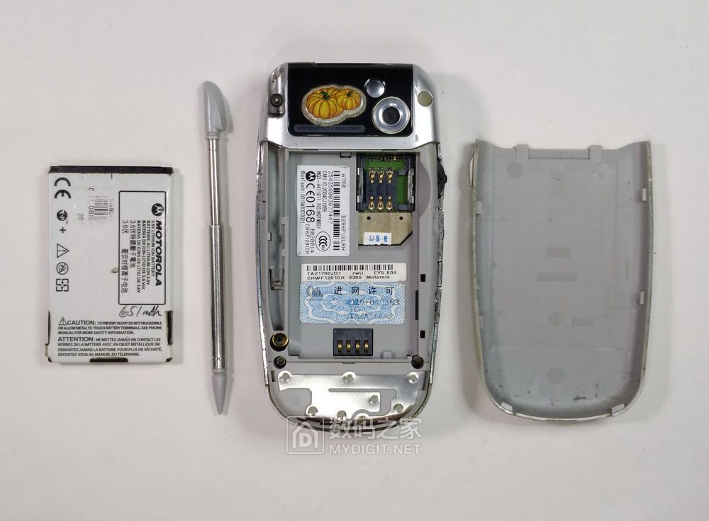 岁月催人老又回到三十年前,十年前的手机回忆满满