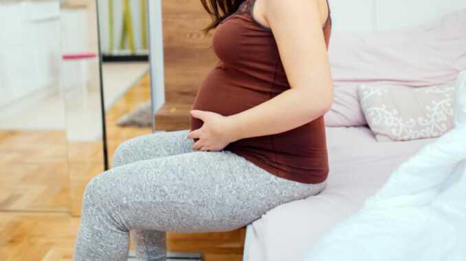 羊水早破下次怀孕要注意什么,羊水早破不流后可以回家保胎吗