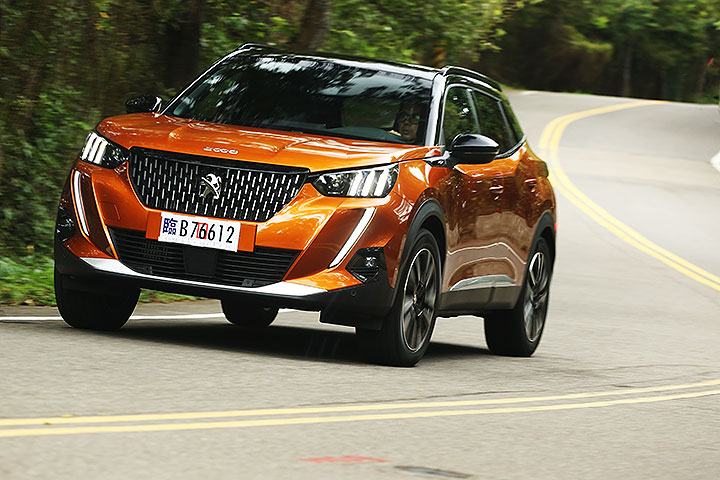 老款标致2008这款车值得买吗,2017款标致2008跑长途真实感受