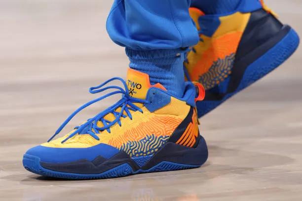 nba2019总决赛g5杜兰特上脚球鞋,nba球员上脚球鞋特雷杨2