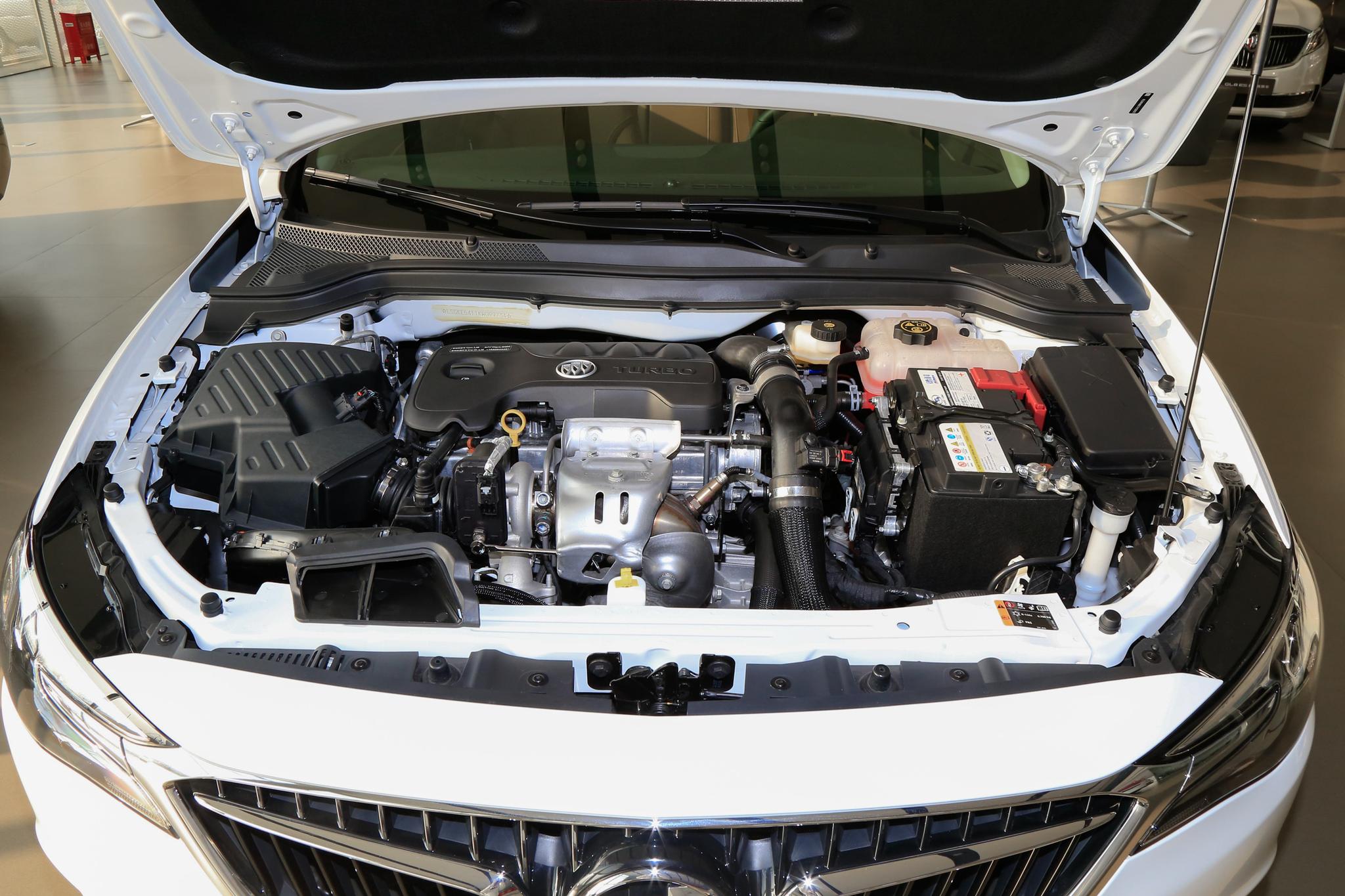 2013英朗为什么老是漏防冻液,老英朗车子漏防冻液怎么回事