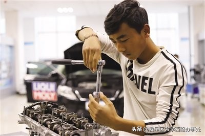 教育扶贫明信片,教育扶贫逐梦未来