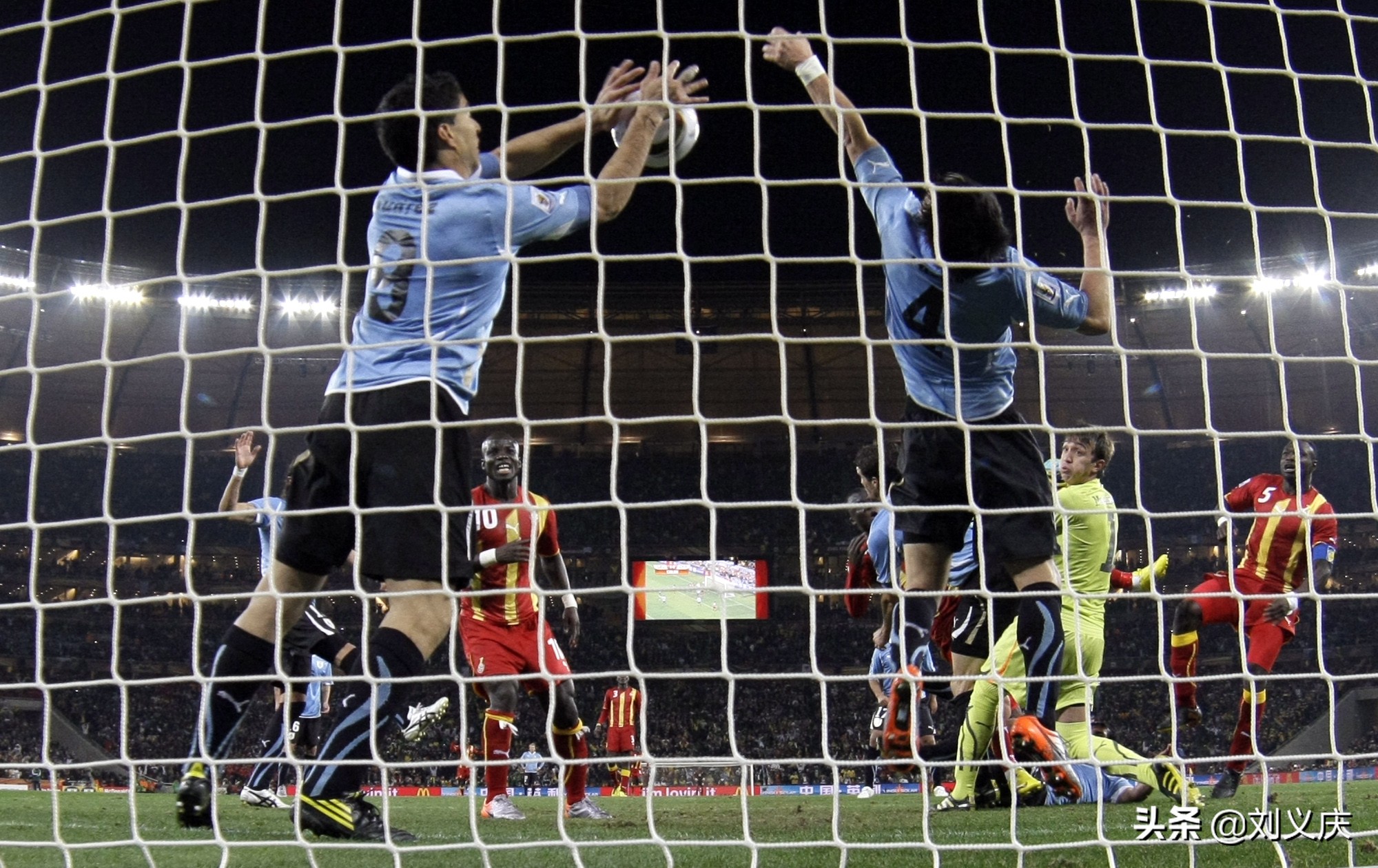 足球的手球规则与最新规则,足球与篮球触线规则