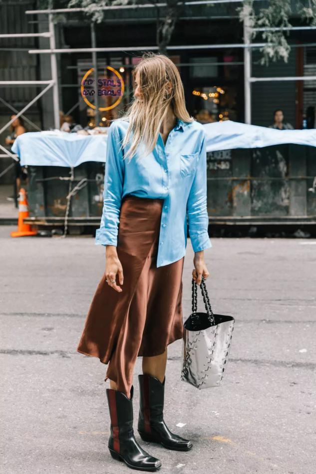 小黑靴早已过时,今年流行穿“平头靴”,小个女生穿显瘦又显高