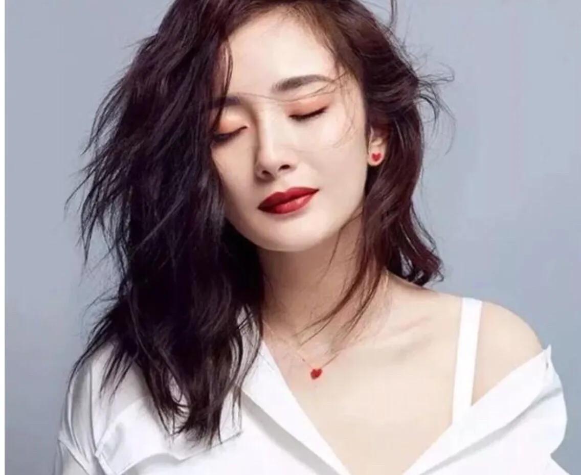 赵丽颖叠戴珍珠项链同款,赵丽颖小红心项链什么牌子