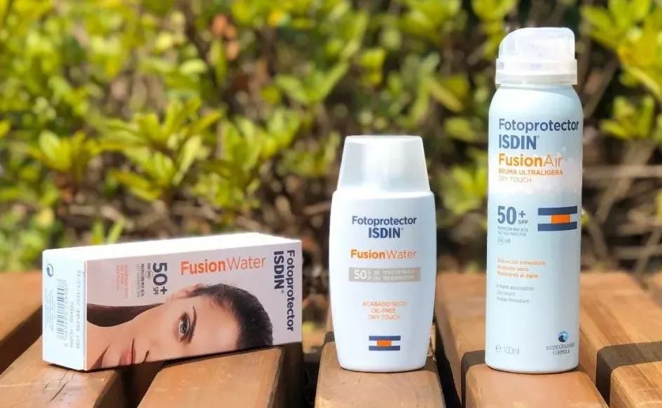 一到夏天就断货？这支水做的防晒液轻薄隐形，西班牙运动队同款！