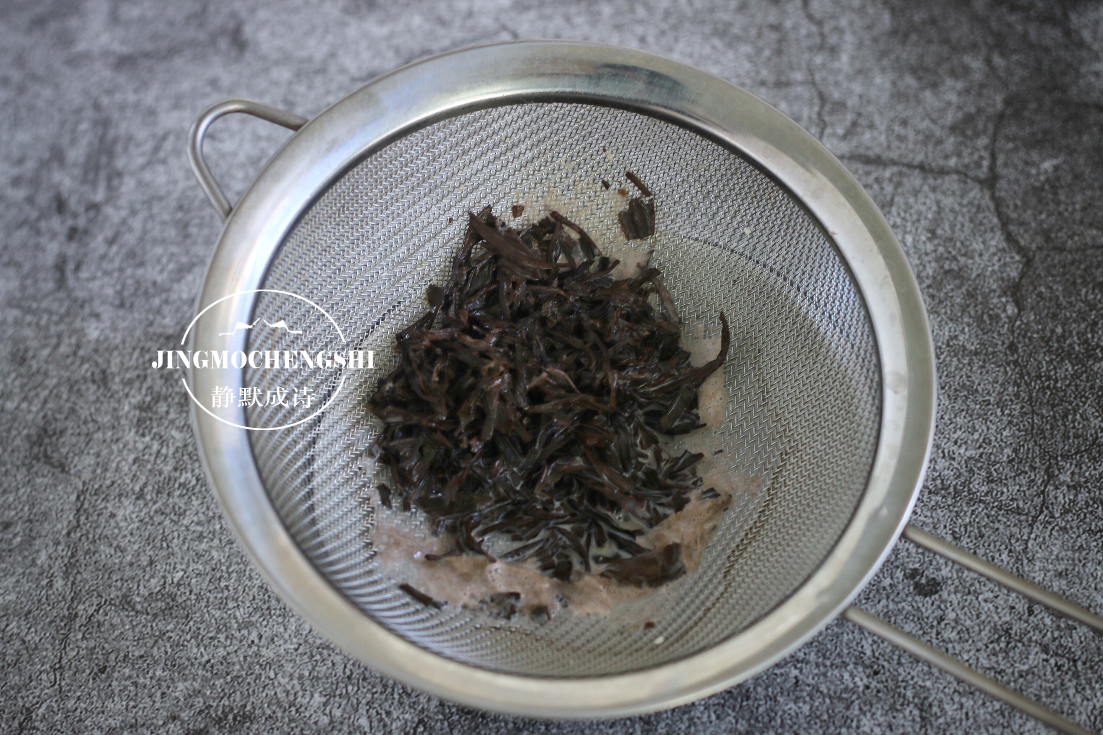 教你如何做手煮奶茶,在家怎么做奶茶不用锅煮