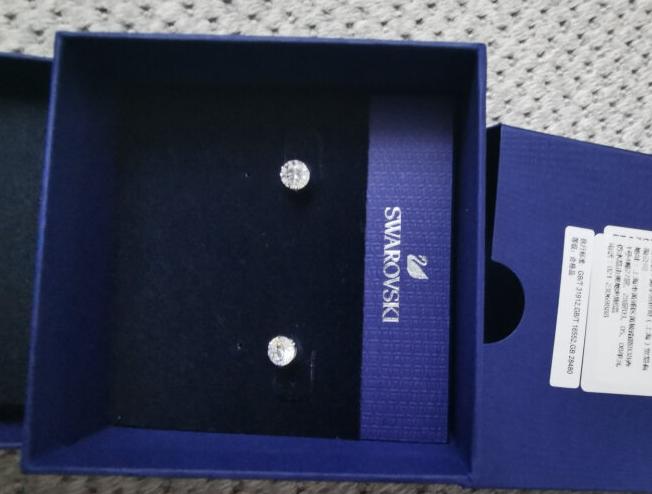 施华洛世奇渐变珍珠耳环,施华洛世奇翠绿新芽耳钉