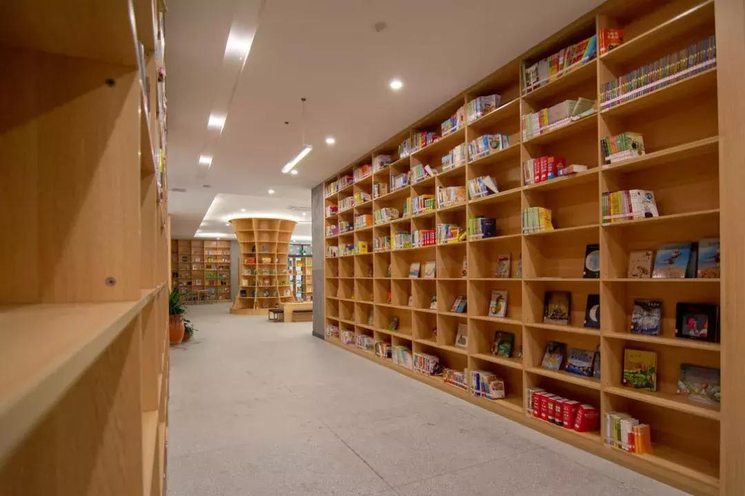 别人家的学校,天府七小和元音小学哪个好