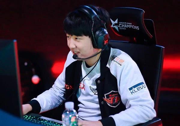 lol逆天操作第一只有faker做得到,lol第一人faker天赋