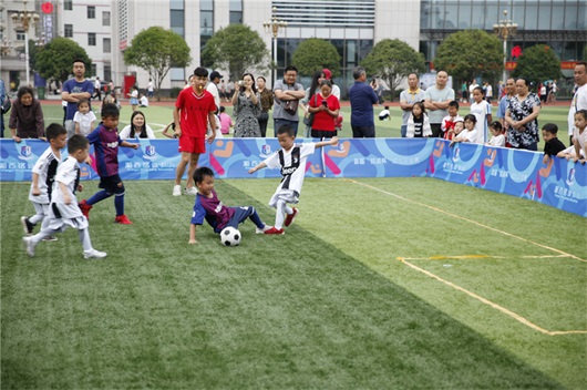 全国足球特色幼儿园活动指南,足球特色幼儿园有哪些活动