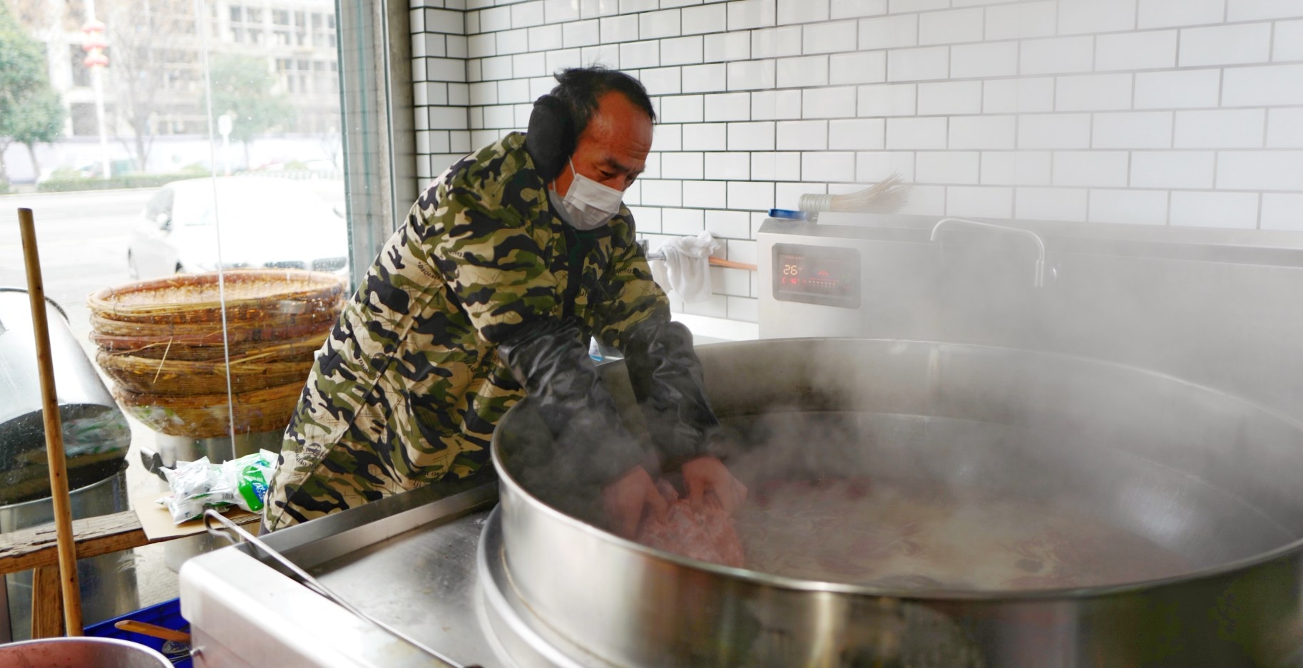 许昌吴庄驴肉：八九个小时卤出一锅好肉，入口回味无穷