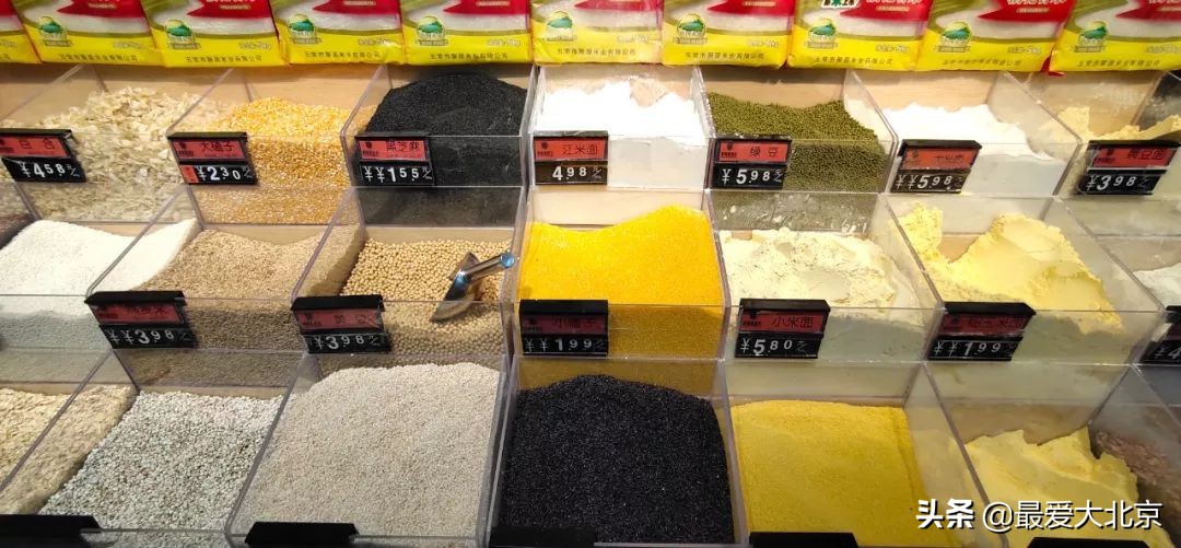 老街坊们,静安市场回来了