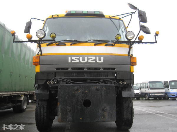 五十铃630轻型卡车,日本五十铃全驱6x6