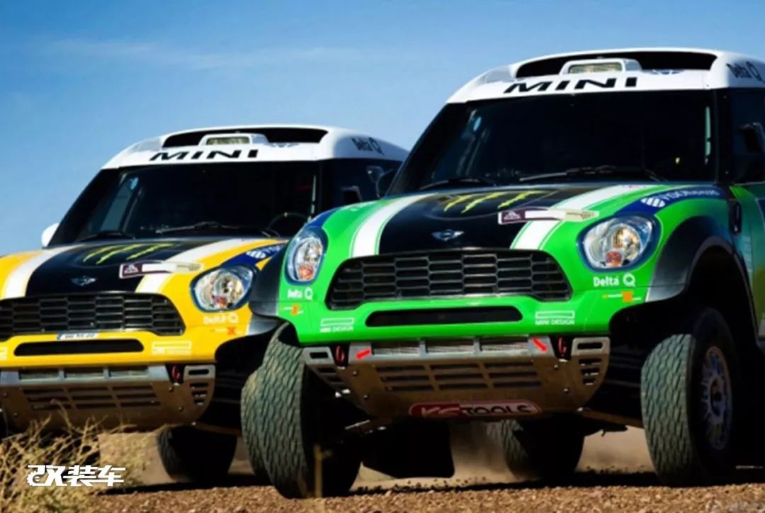 网友花费十几万，把MINI乡下人爆改成大脚怪