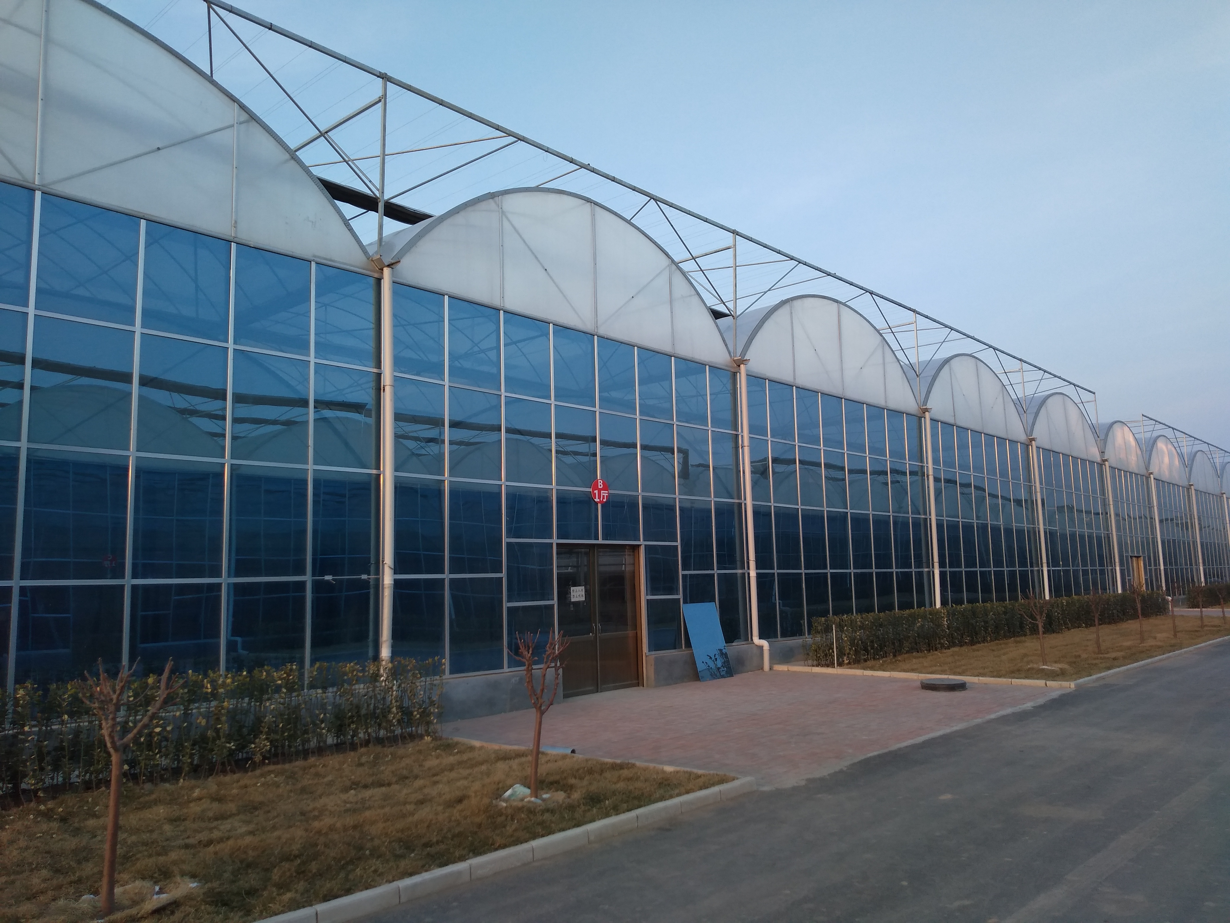 小构件大作用,薄膜大棚M撑简介