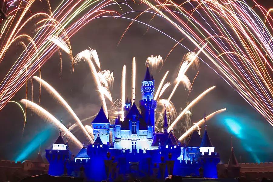 去香港旅游住在哪里性价比最高,香港旅游繁华地段