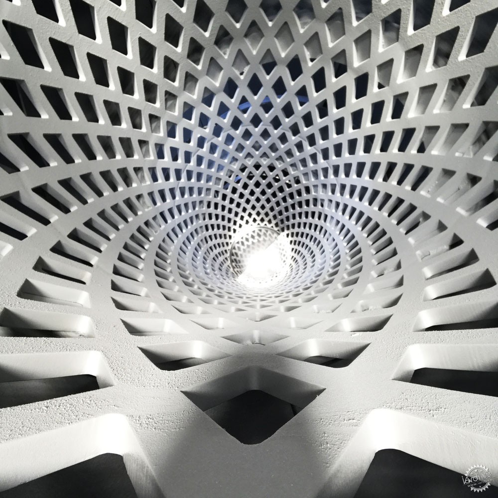 别人的教学楼，不仅用于学习，还是精致的艺术品