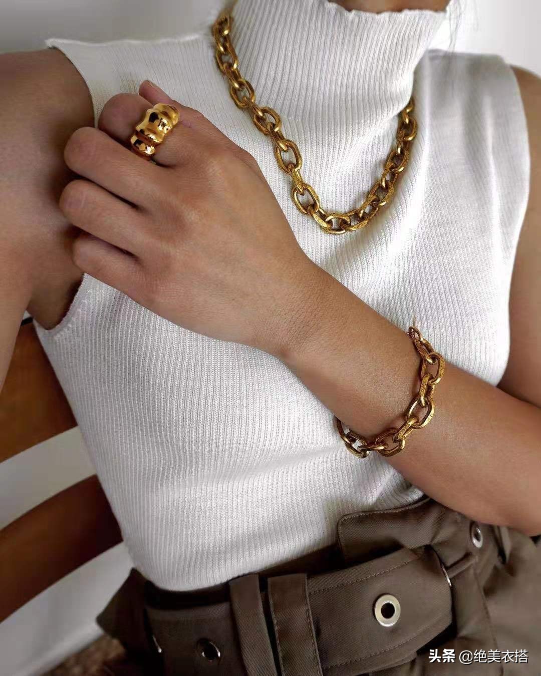 土豪的大金链，怎么样选择和佩戴才高级和优雅？这些你一定要知道