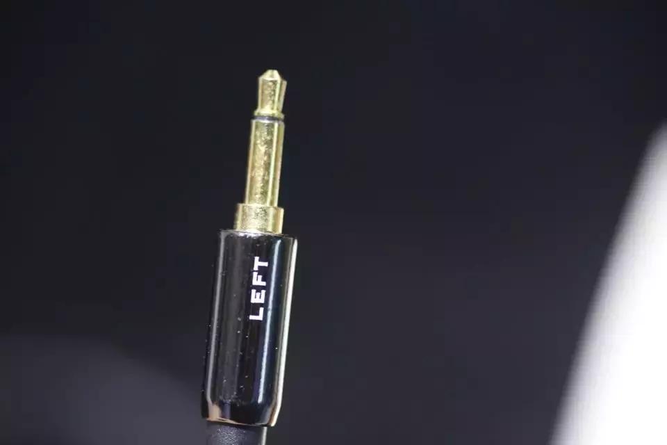 焕开箱丨又一俄罗斯风格可直推大耳—KennertonMagisterPro开箱