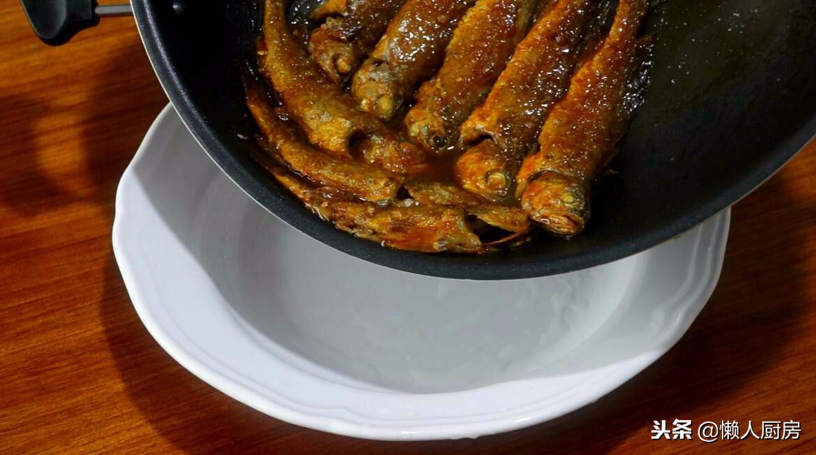 小黄鱼热锅煎鱼还是冷锅煎鱼好,冷冻小黄鱼怎么煎鱼