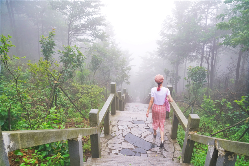 安徽九华山玻璃栈道,安徽悬崖玻璃栈道