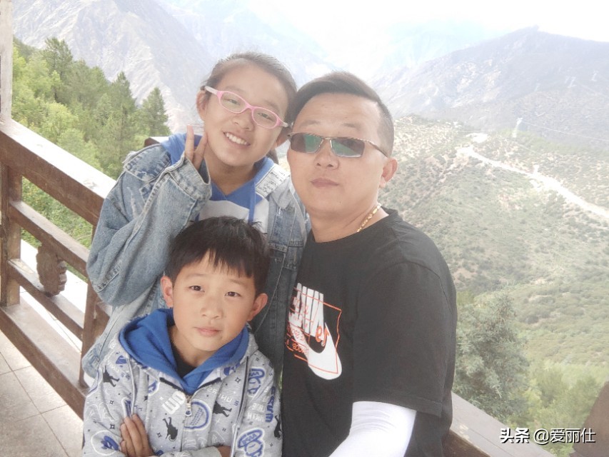 2019年暑假，四口之家面包车床车游*藏西**