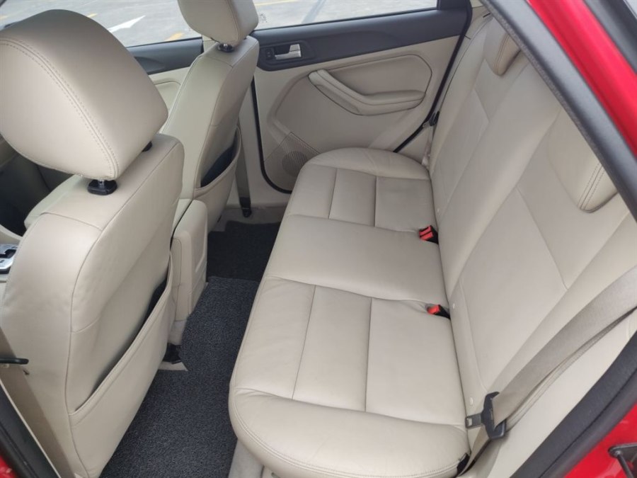 2014年福特福克斯两厢二手多少钱,3万元二手福特福克斯两厢