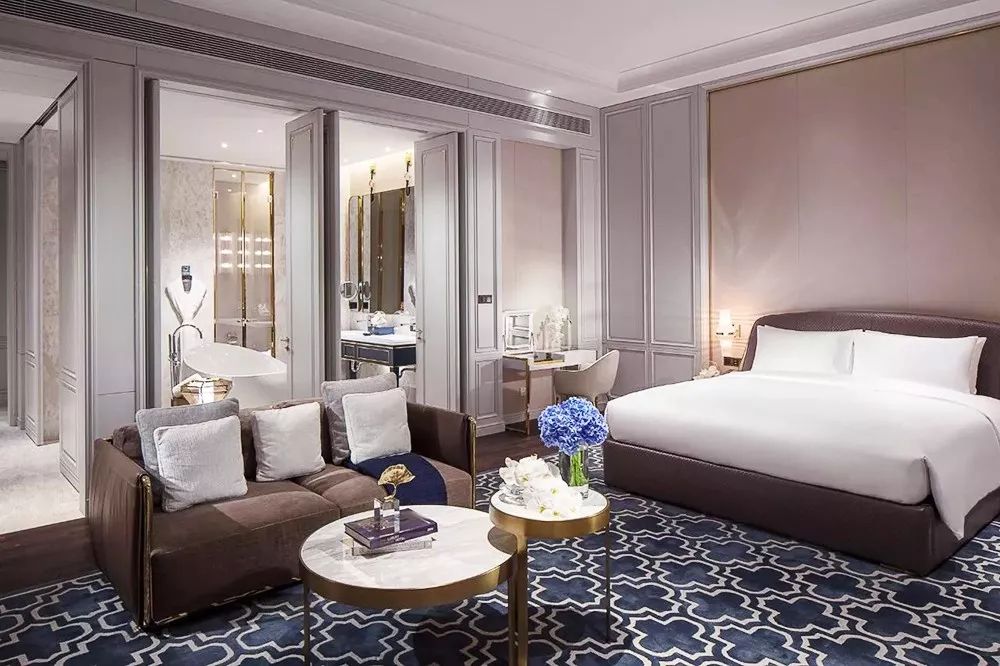 索菲特酒店颜值巅峰之作,《流浪地球》男主吴京都去佛山打过卡