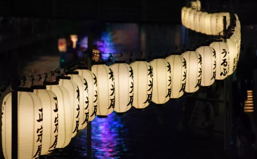 看惯了千篇一律,看惯了千篇一律的风景